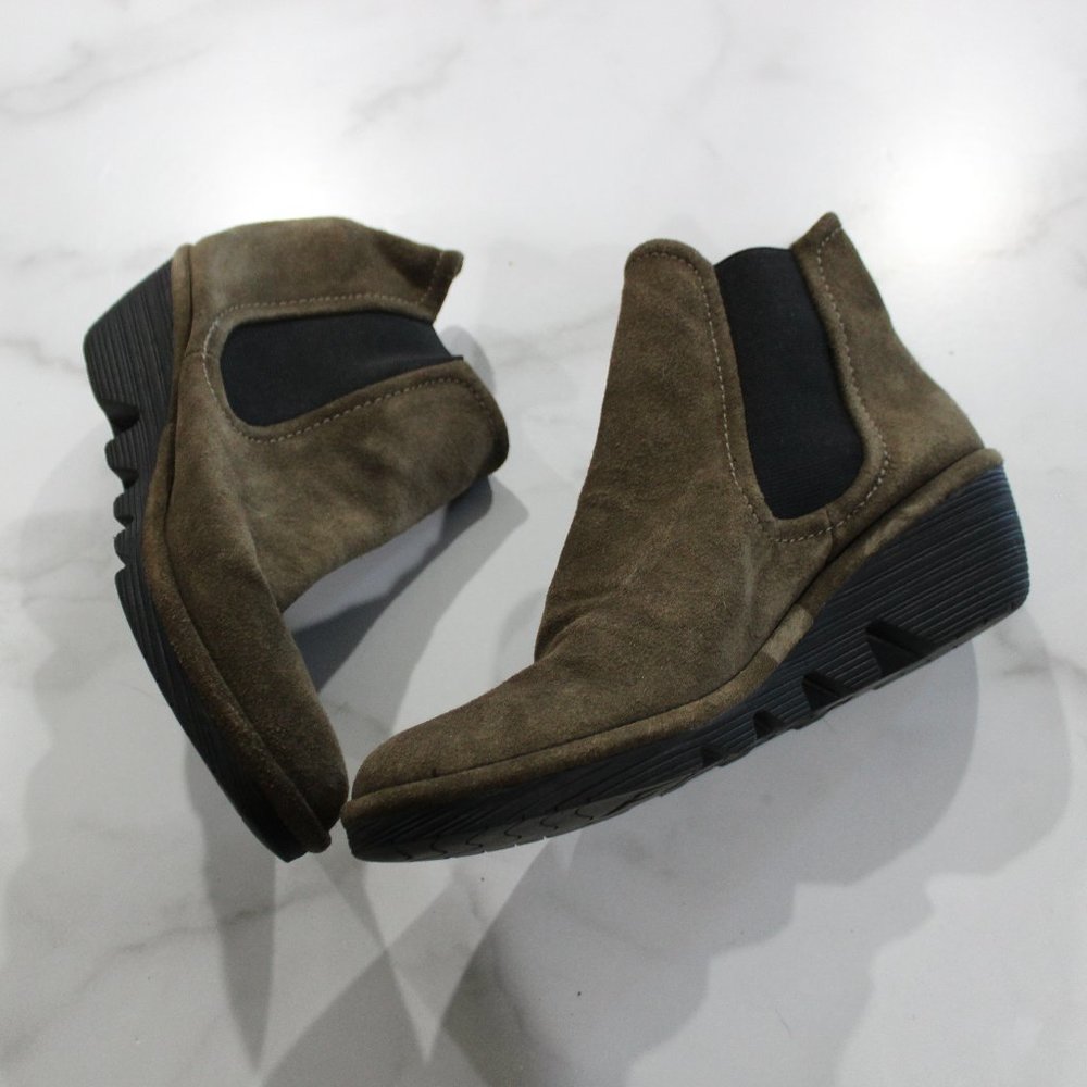 Fly London Dark Green Suede Wedge Ankle Booties sz 39